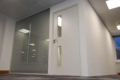 office glass partitioning